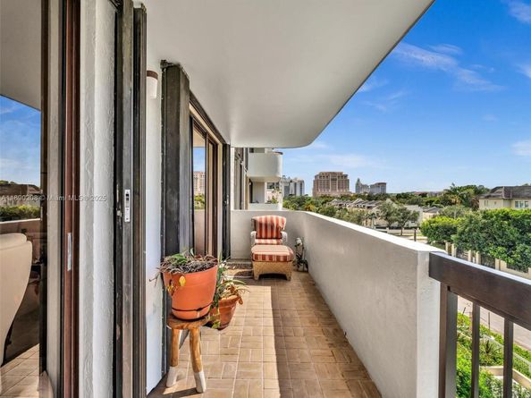 600 Biltmore Way 406, Coral Gables FL 33134