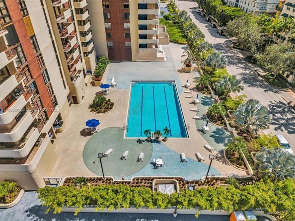 600 Biltmore Way 406, Coral Gables FL 33134