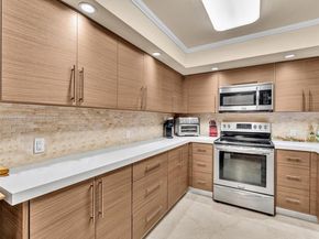 600 Biltmore Way 406, Coral Gables FL 33134