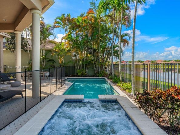 17771 Lake Azure Way, Boca Raton FL 33496