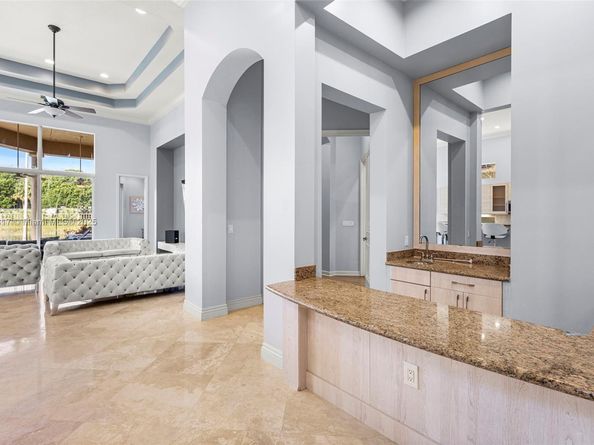 17771 Lake Azure Way, Boca Raton FL 33496