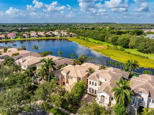 17771 Lake Azure Way, Boca Raton FL 33496