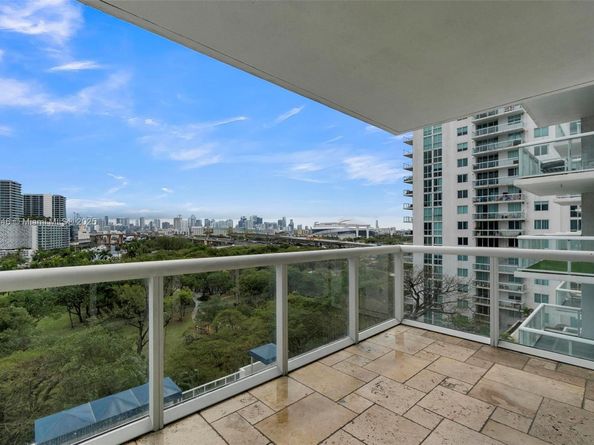 1861 NW S River Dr 1207, Miami FL 33125
