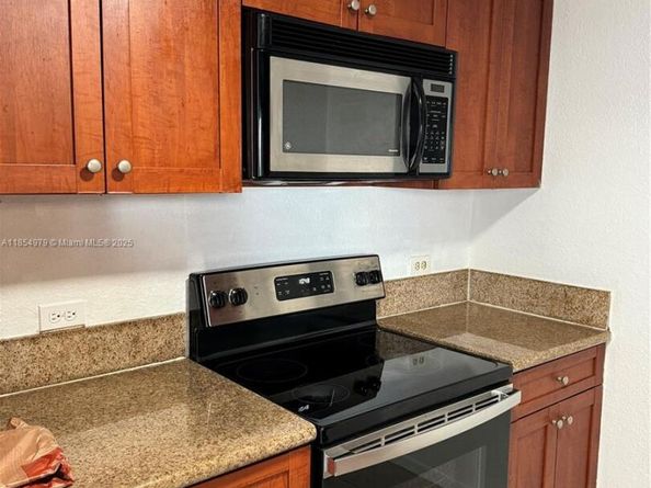36 NW 6th Ave 601, Miami FL 33128