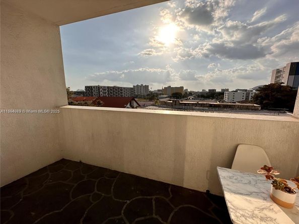 36 NW 6th Ave 601, Miami FL 33128