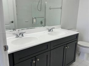 36 NW 6th Ave 601, Miami FL 33128