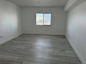 36 NW 6th Ave 601, Miami FL 33128