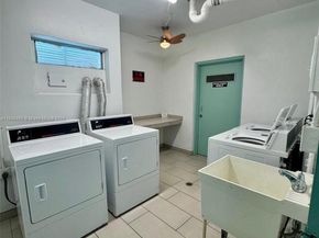 700 NE 14th Ave 204, Hallandale Beach FL 33009