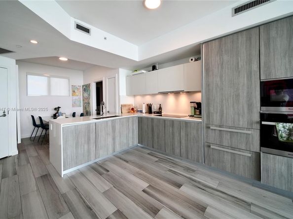 2900 NE 7th Ave 1705, Miami FL 33137