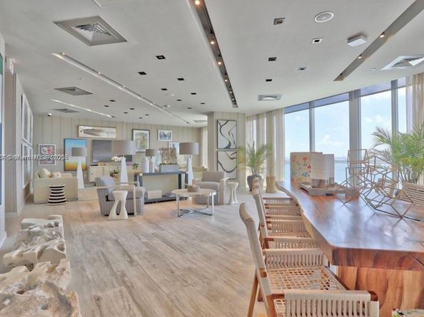 2900 NE 7th Ave 1705, Miami FL 33137