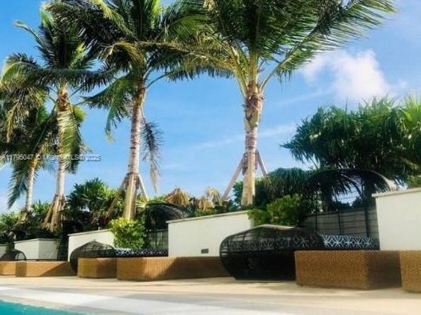 2900 NE 7th Ave 1705, Miami FL 33137
