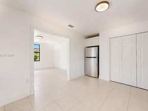 578 SW 2nd St, Florida City FL 33034
