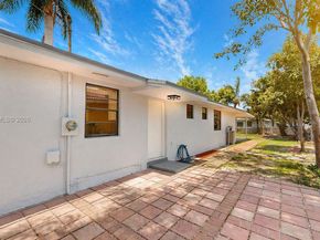 578 SW 2nd St, Florida City FL 33034
