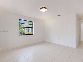 578 SW 2nd St, Florida City FL 33034