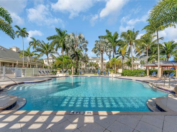 275 Murcia Dr 104, Jupiter FL 33458
