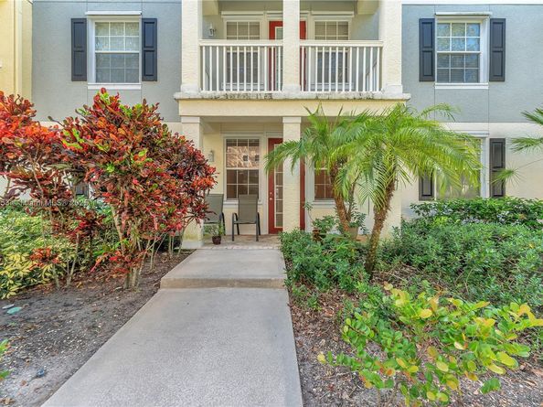 275 Murcia Dr 104, Jupiter FL 33458