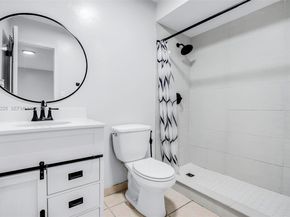 10048 SW 221st St, Cutler Bay FL 33190