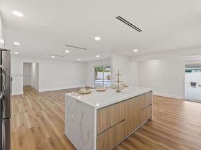 437 NW 13th Dr, Boca Raton FL 33486