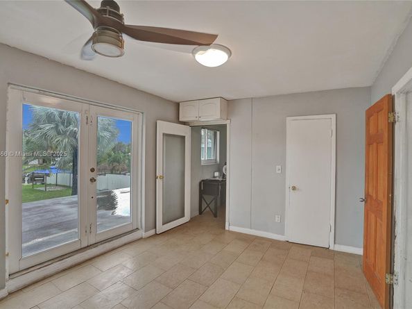 5840 SW 19th St, Plantation FL 33317