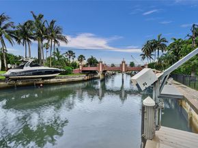 5840 SW 19th St, Plantation FL 33317