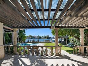 744 Lakeview Dr, Miami Beach FL 33140