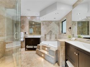 744 Lakeview Dr, Miami Beach FL 33140