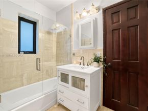 744 Lakeview Dr, Miami Beach FL 33140