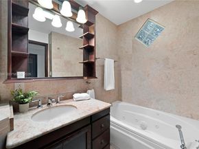 744 Lakeview Dr, Miami Beach FL 33140