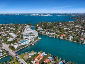 744 Lakeview Dr, Miami Beach FL 33140