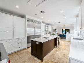 744 Lakeview Dr, Miami Beach FL 33140