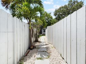 2946 SW 26th St, Miami FL 33133