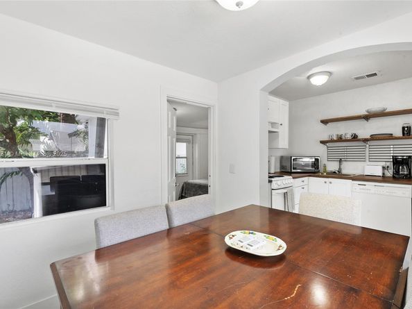 2946 SW 26th St, Miami FL 33133