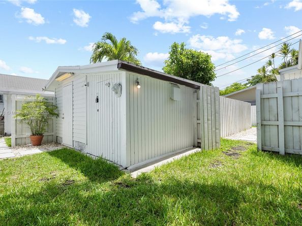 2946 SW 26th St, Miami FL 33133