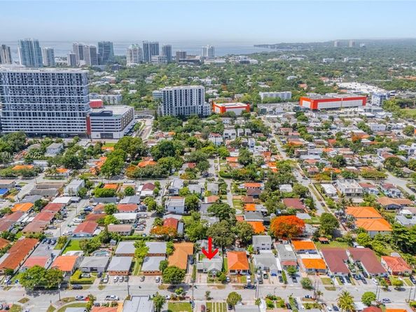 2946 SW 26th St, Miami FL 33133