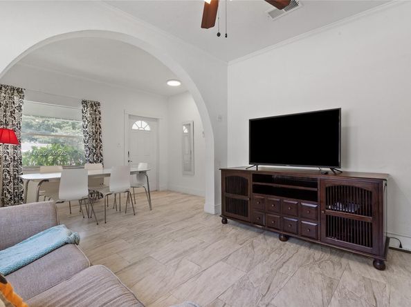 2946 SW 26th St, Miami FL 33133