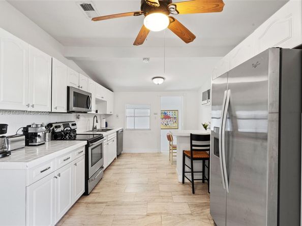 2946 SW 26th St, Miami FL 33133