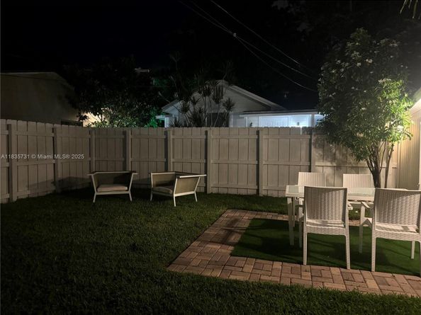 2946 SW 26th St, Miami FL 33133