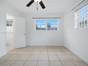 823-825 NW 9th St, Hallandale Beach FL 33009