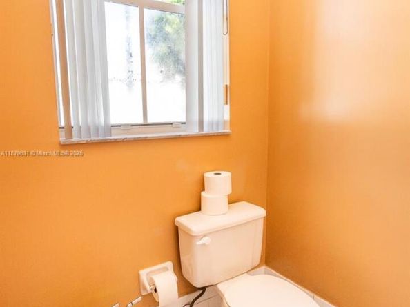 765 NW 129th Pl, Miami FL 33182