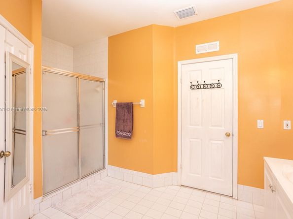 765 NW 129th Pl, Miami FL 33182