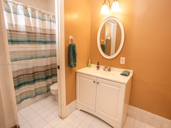 765 NW 129th Pl, Miami FL 33182