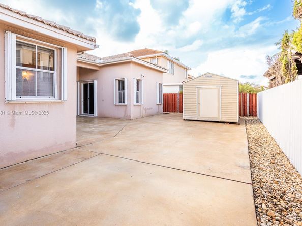 765 NW 129th Pl, Miami FL 33182