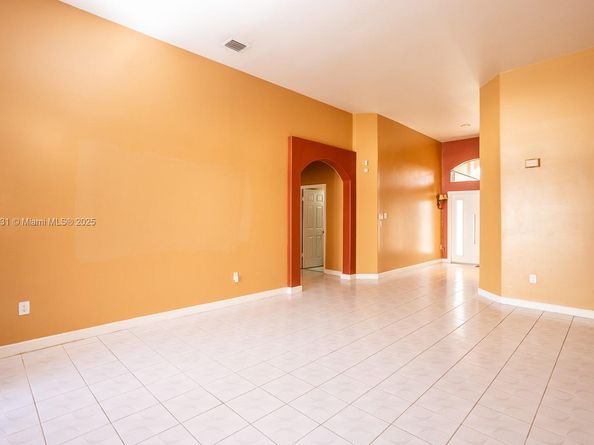765 NW 129th Pl, Miami FL 33182