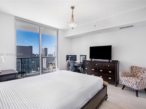 253 NE 2nd St 3104, Miami FL 33132