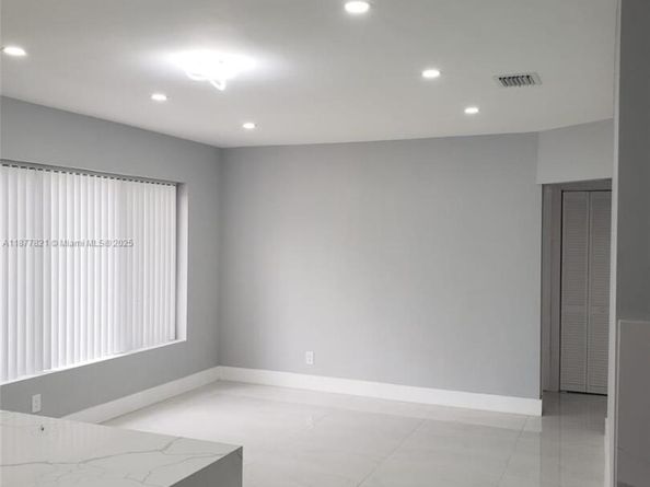 150 NE 169th Ter, North Miami Beach FL 33162