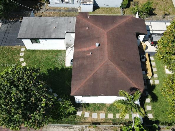 150 NE 169th Ter, North Miami Beach FL 33162