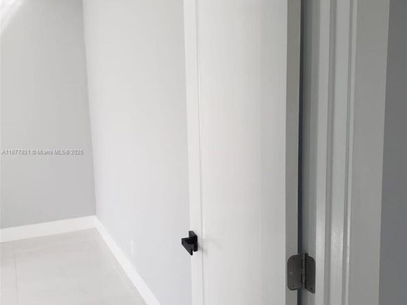 150 NE 169th Ter, North Miami Beach FL 33162