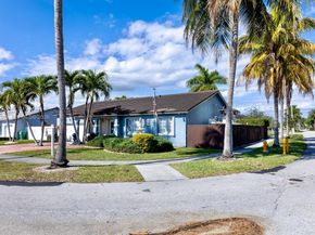 15201 SW 177th Ter, Miami FL 33187