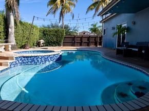 15201 SW 177th Ter, Miami FL 33187