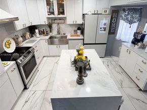 15201 SW 177th Ter, Miami FL 33187